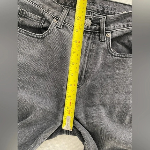 Black  American Eagle Mom Jean - 00 - Picture 5 of 8